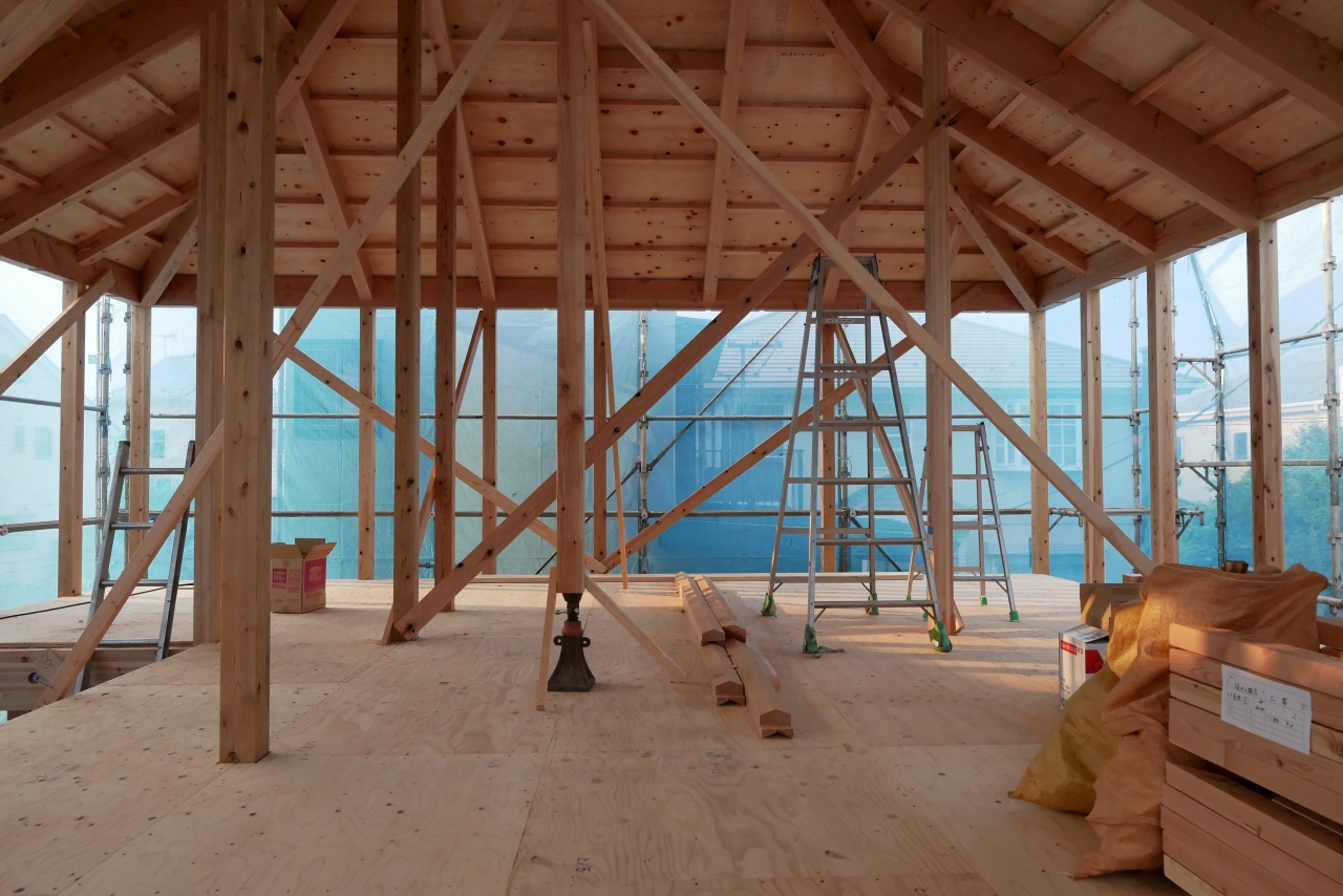 時代提物 人物根付 天然素材【大工棟梁】高さ約5cm 重さ約18g